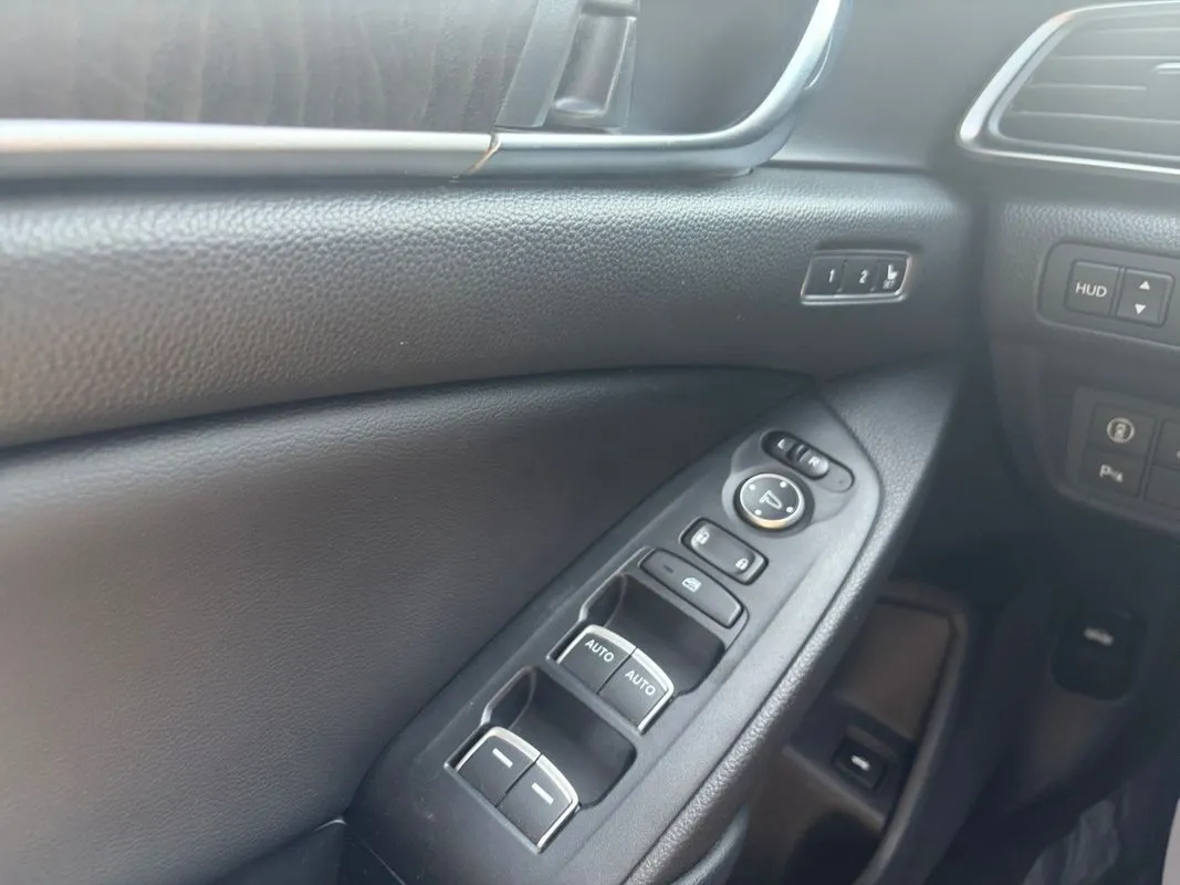 Honda Accord photo 17