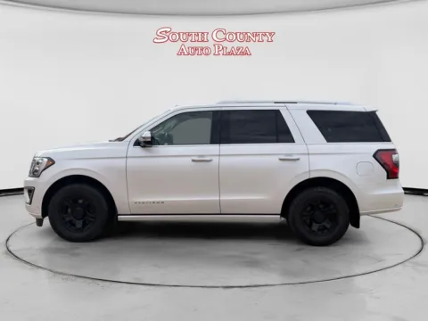Photos of 2018 Ford Expedition Platinum for sale in St. Louis, MO at South County Auto Plaza