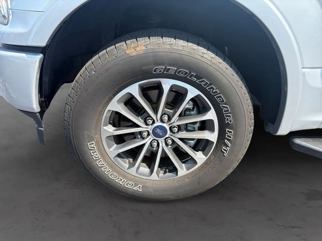 Ford F-150 photo 9