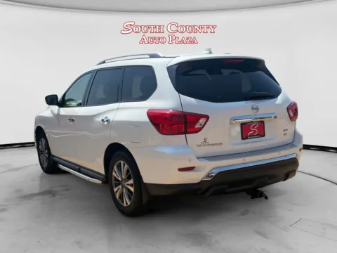 Another view of 2019 Nissan Pathfinder SL for sale in St. Louis, MO at South County Auto Plaza