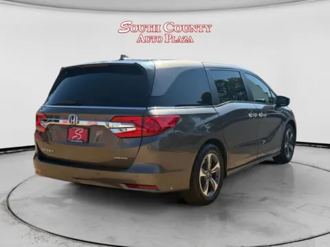 More photos of 2018 Honda Odyssey Touring at South County Auto Plaza, MO