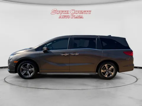 Photos of 2018 Honda Odyssey Touring for sale in St. Louis, MO at South County Auto Plaza