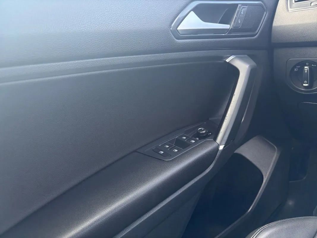 Volkswagen Tiguan photo 16