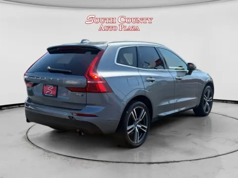 More photos of 2018 Volvo XC60 T5 Momentum at South County Auto Plaza, MO