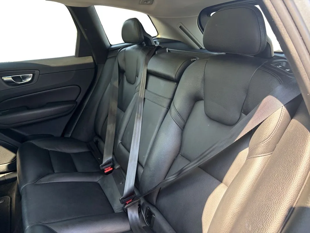 Volvo XC60 photo 13