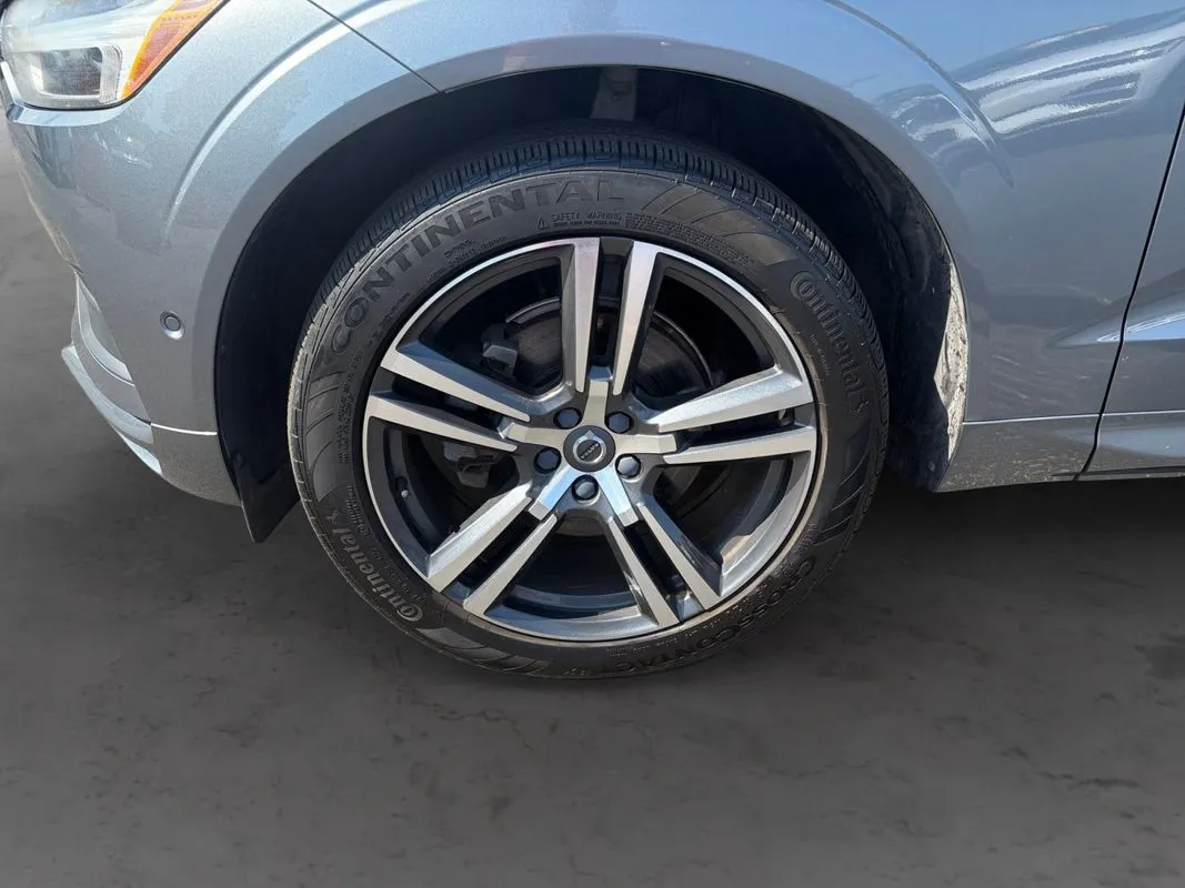 Volvo XC60 photo 9