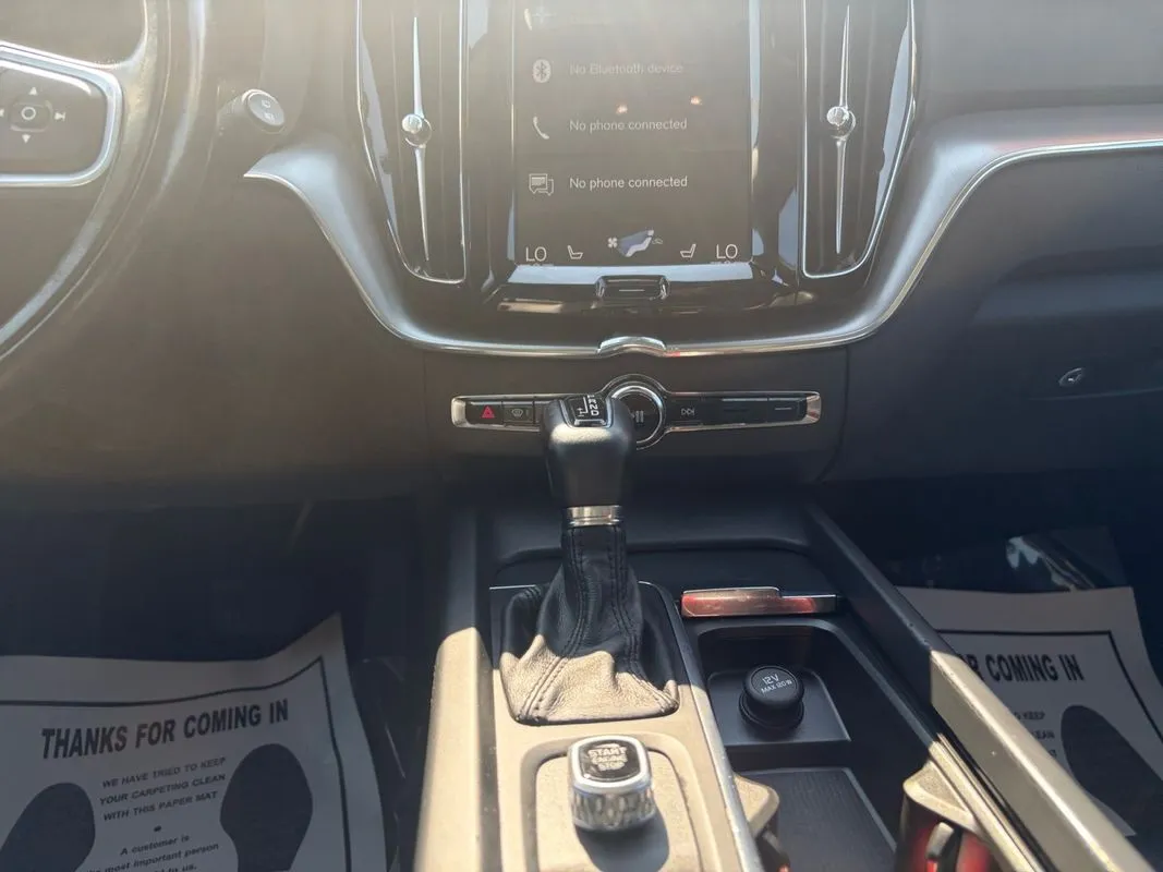 Volvo XC60 photo 12