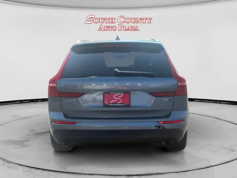 More photos of 2018 Volvo XC60 T5 Momentum at South County Auto Plaza, MO