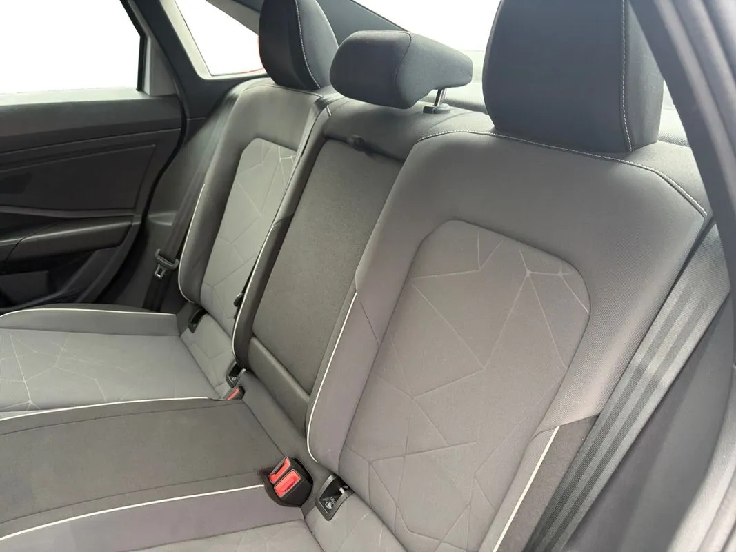 Volkswagen Jetta photo 13