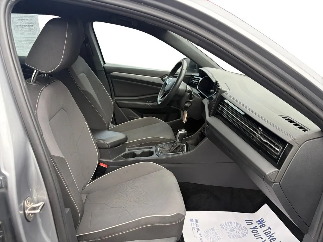 Volkswagen Jetta photo 15