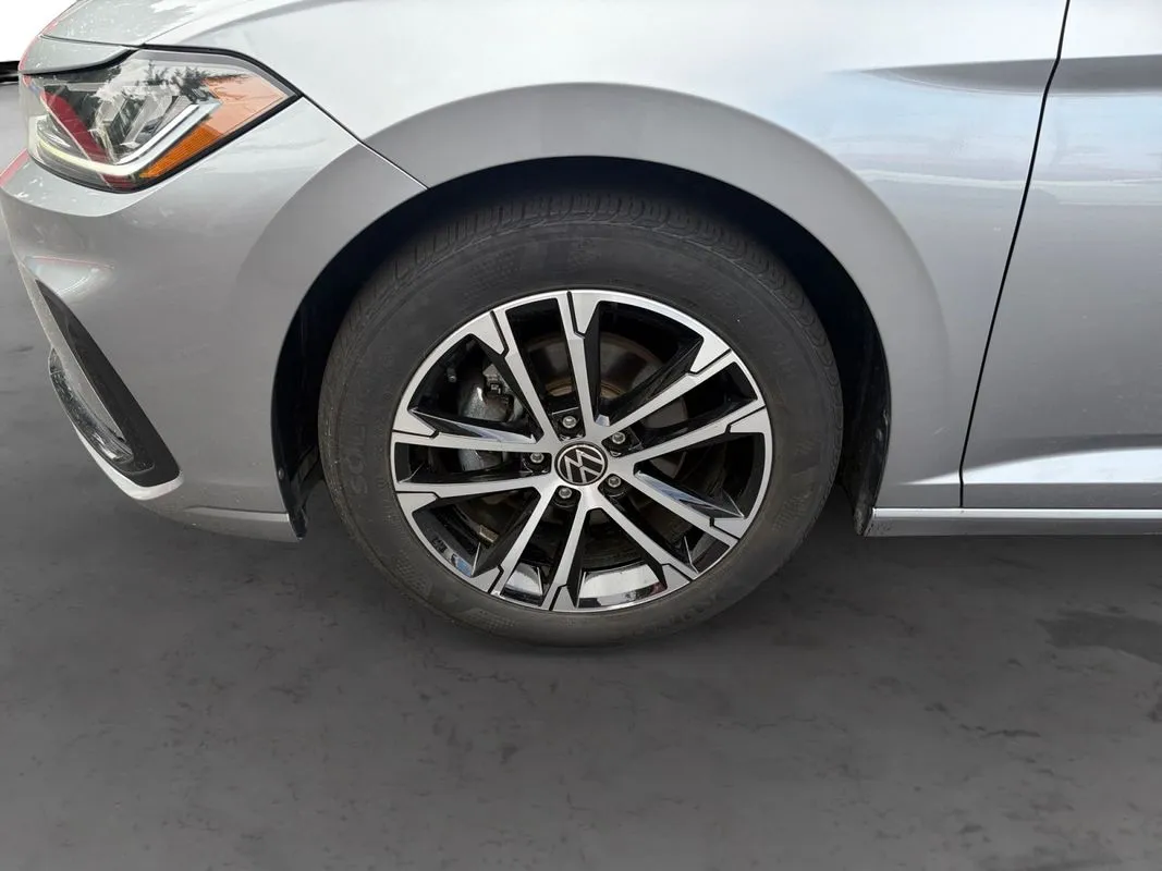 Volkswagen Jetta photo 9