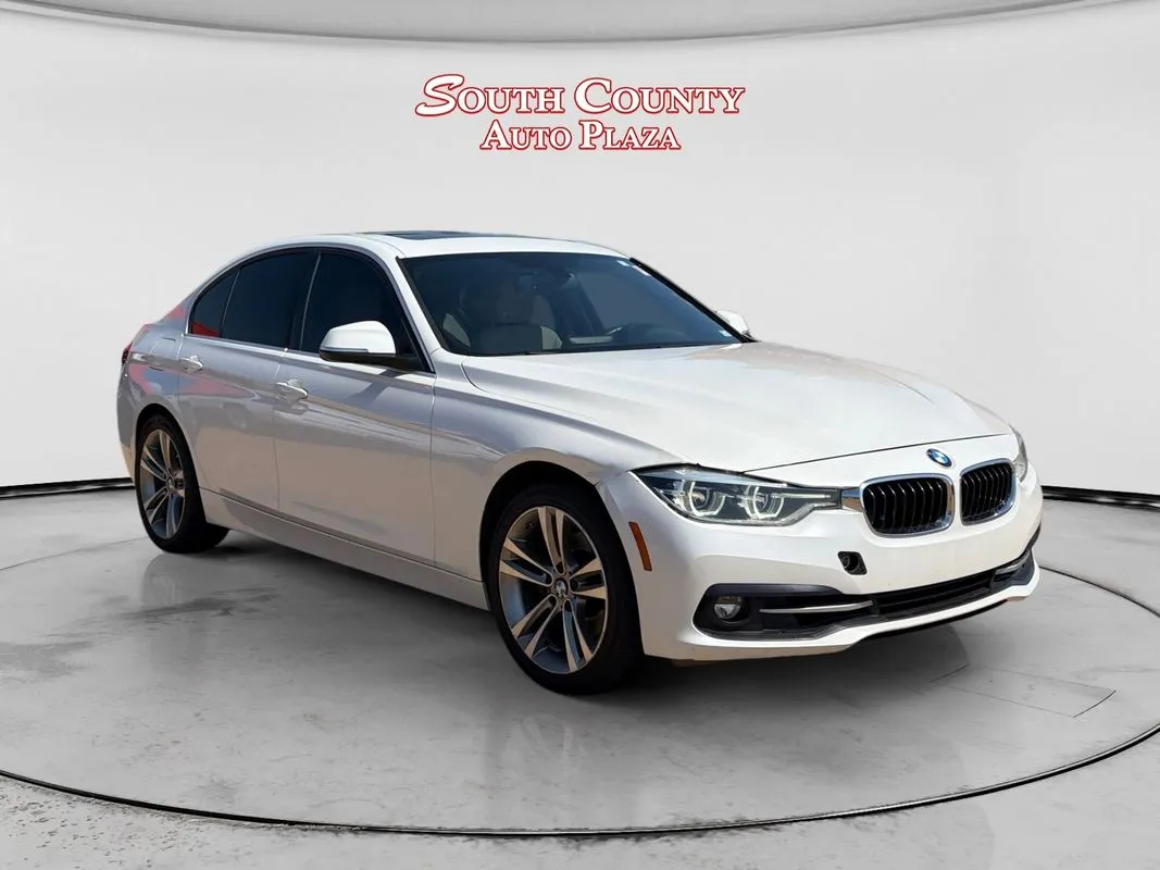 BMW 330i photo 7