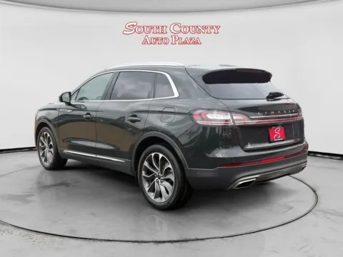 Another view of 2022 Lincoln Nautilus Reserve for sale in St. Louis, MO at South County Auto Plaza