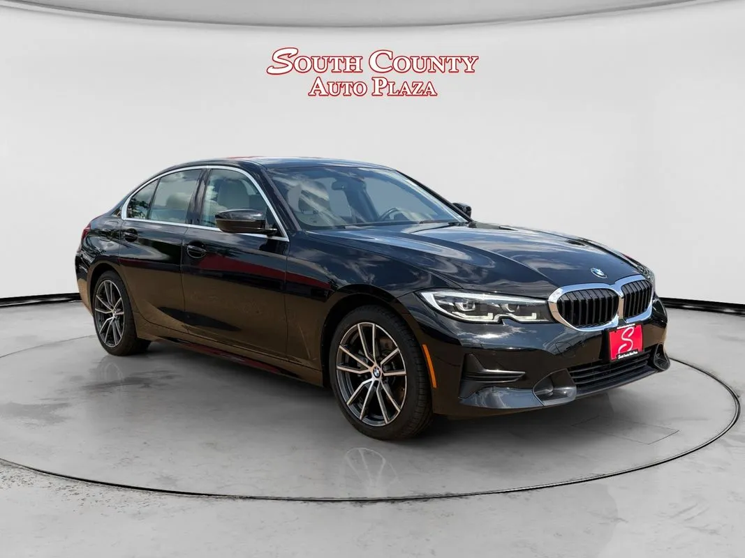BMW 330i photo 7