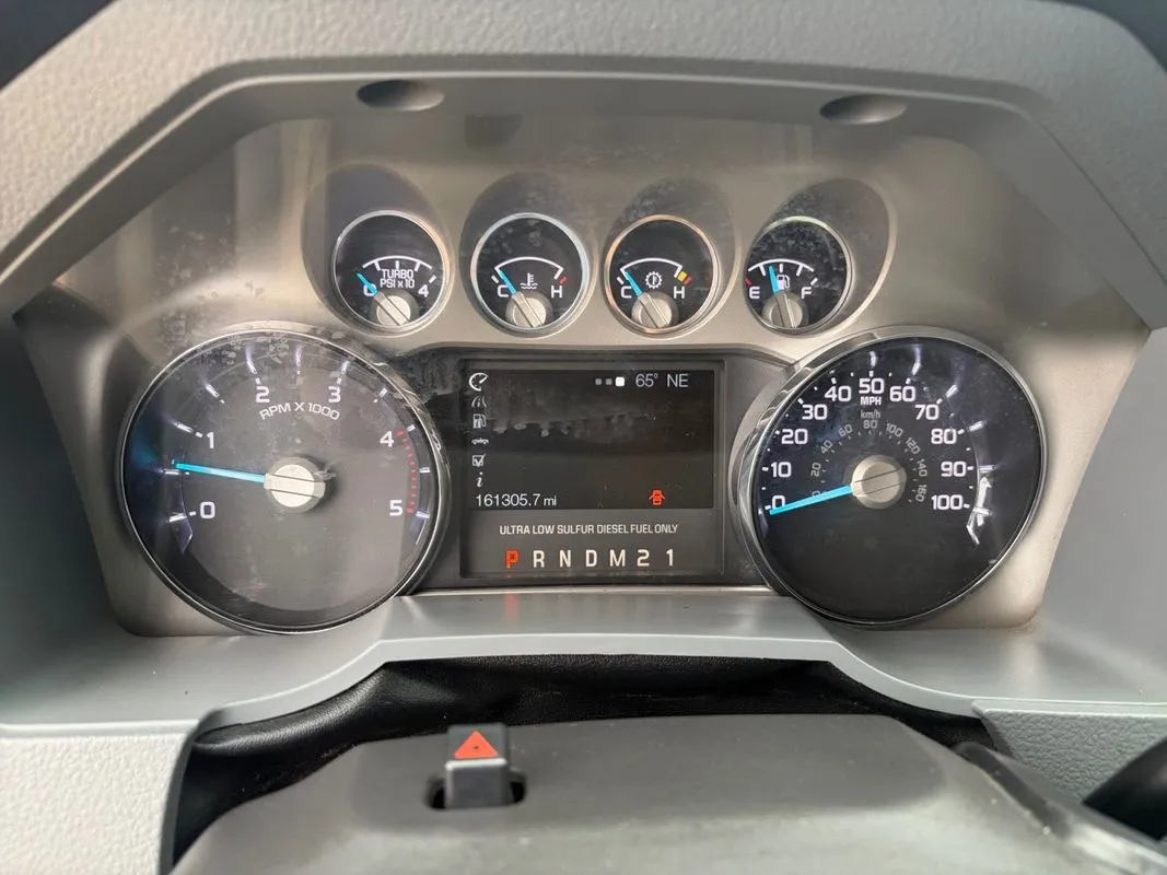 Ford F-250 photo 16