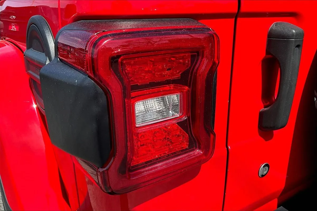 Jeep Wrangler photo 29