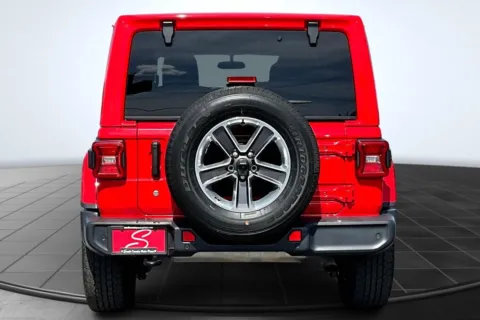 More photos of 2019 Jeep Wrangler Unlimited Sahara at South County Auto Plaza, MO