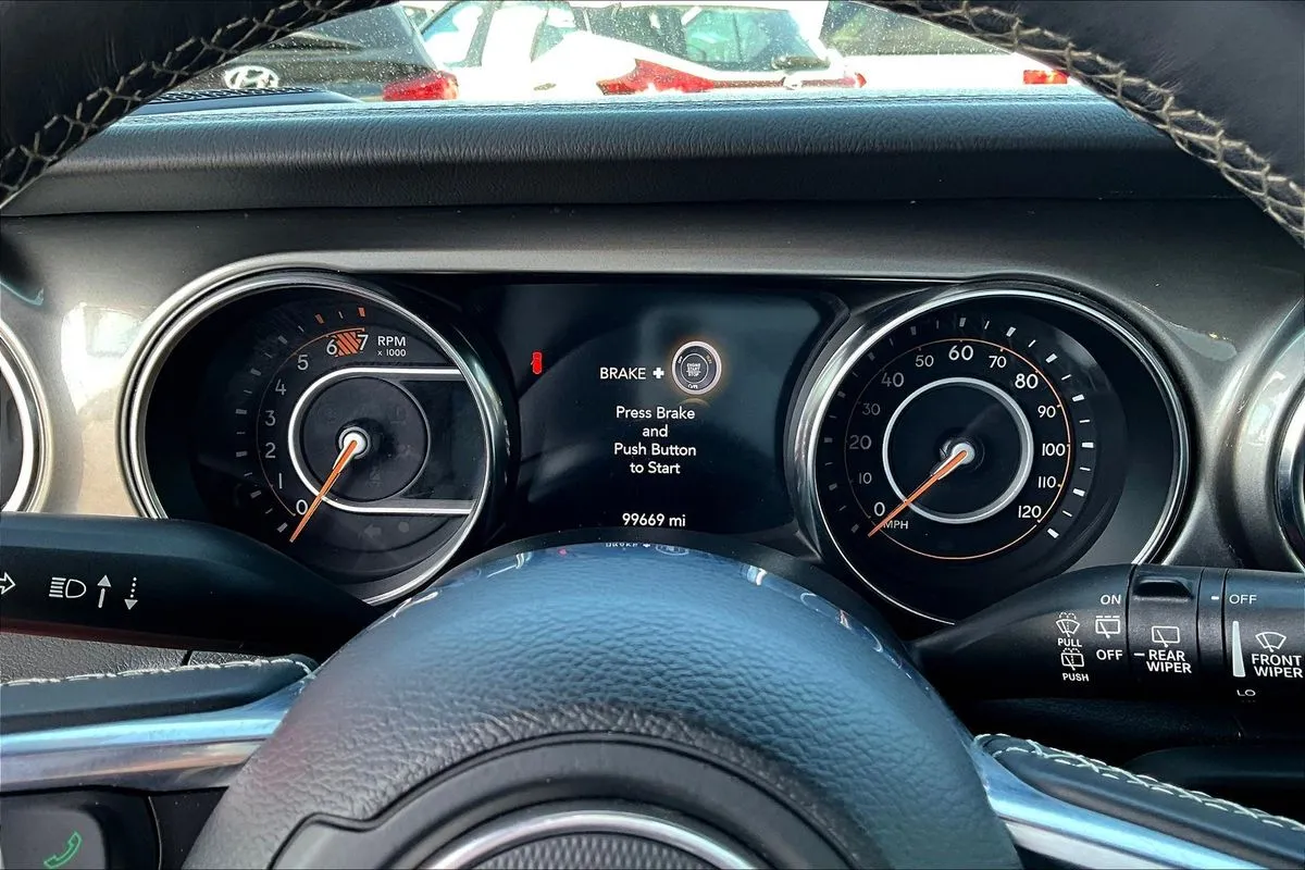 Jeep Wrangler photo 20