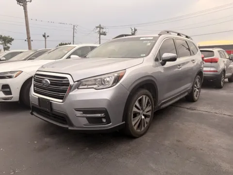 Silver 2022 Subaru Ascent Limited for sale in St. Louis, MO