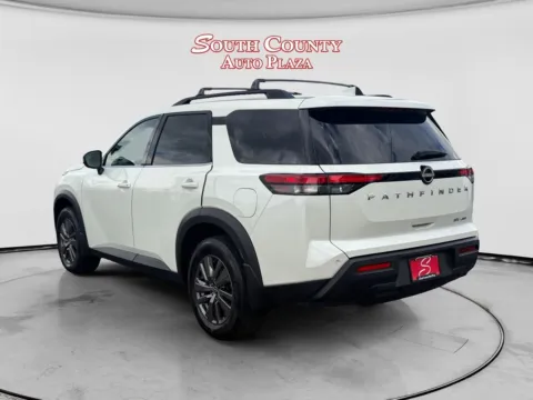 Another view of 2023 Nissan Pathfinder SV 4WD for sale in St. Louis, MO at South County Auto Plaza
