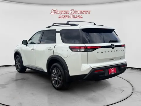 Another view of 2023 Nissan Pathfinder SV 4WD for sale in St. Louis, MO at South County Auto Plaza