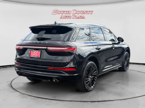 More photos of 2021 Lincoln Corsair Reserve at South County Auto Plaza, MO