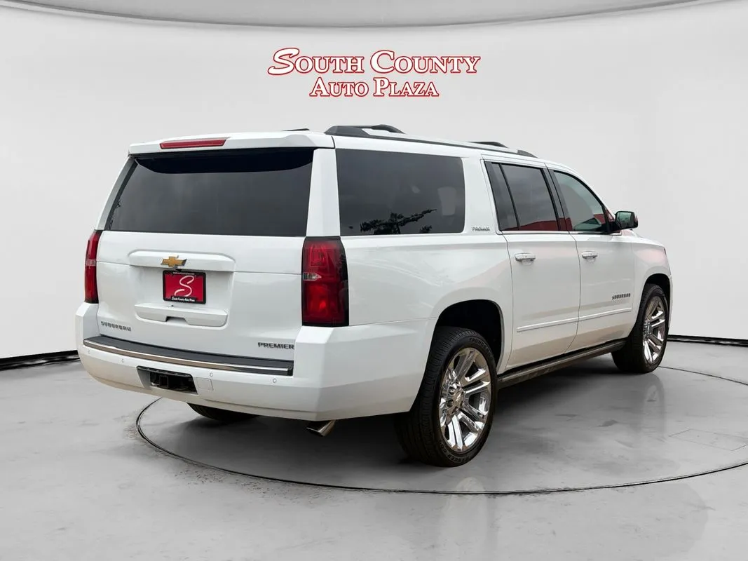 Chevrolet Suburban photo 5