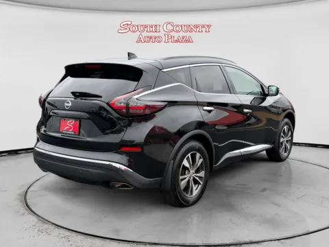 More photos of 2021 Nissan Murano SV FWD at South County Auto Plaza, MO