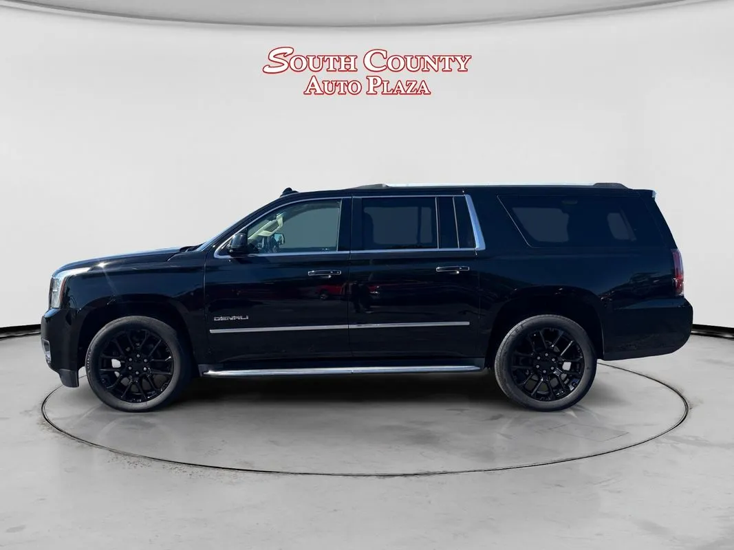 GMC Yukon XL photo 2