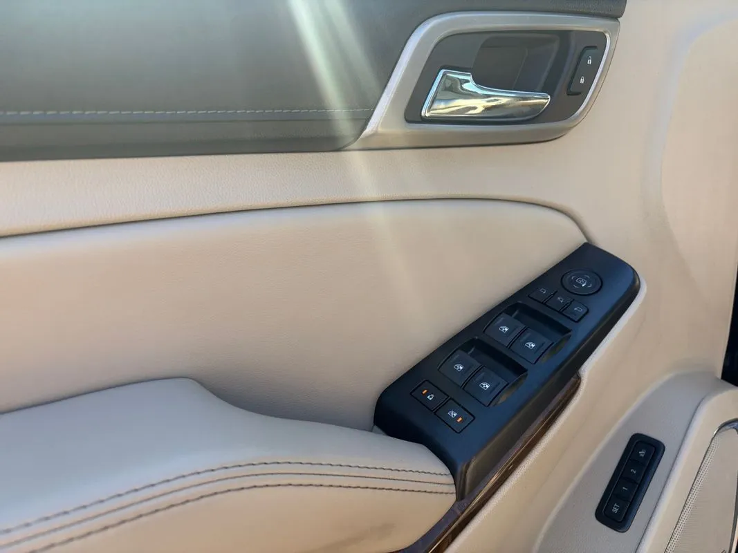 GMC Yukon XL photo 16