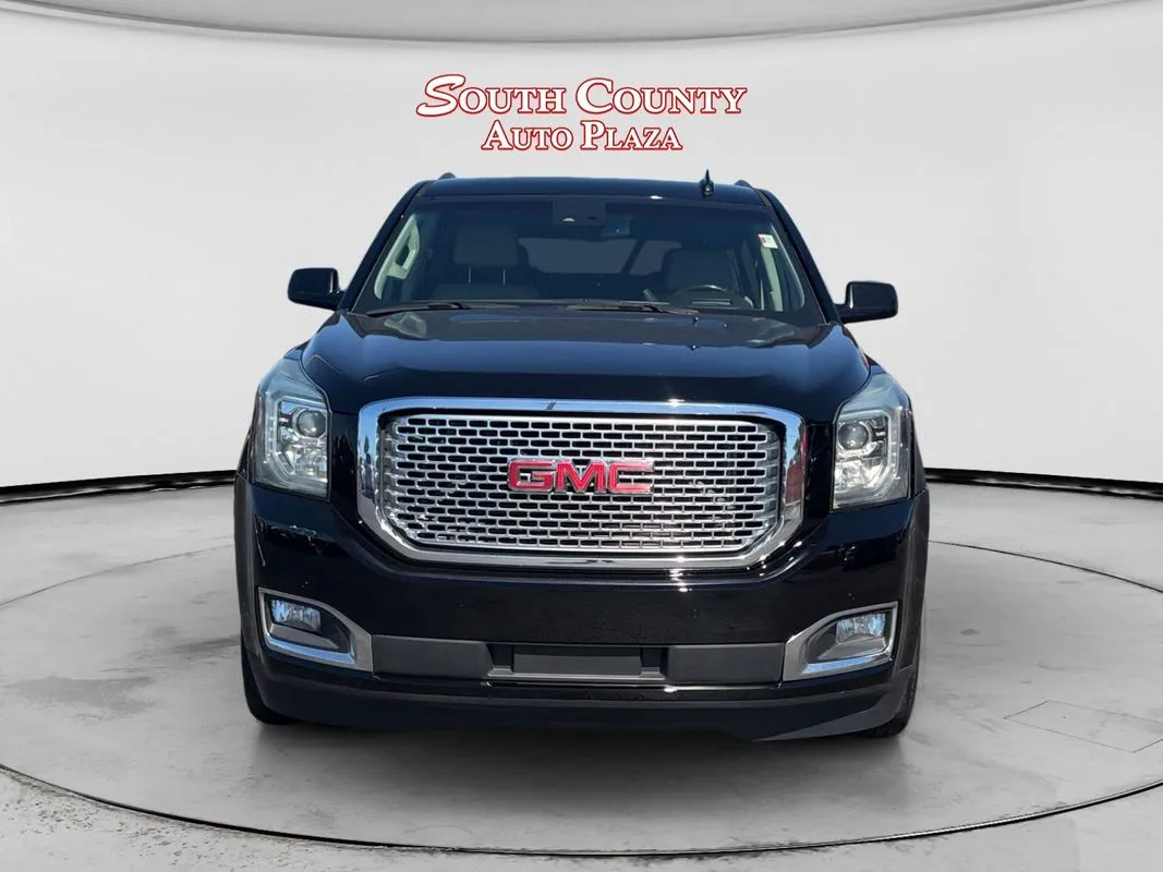 GMC Yukon XL photo 8