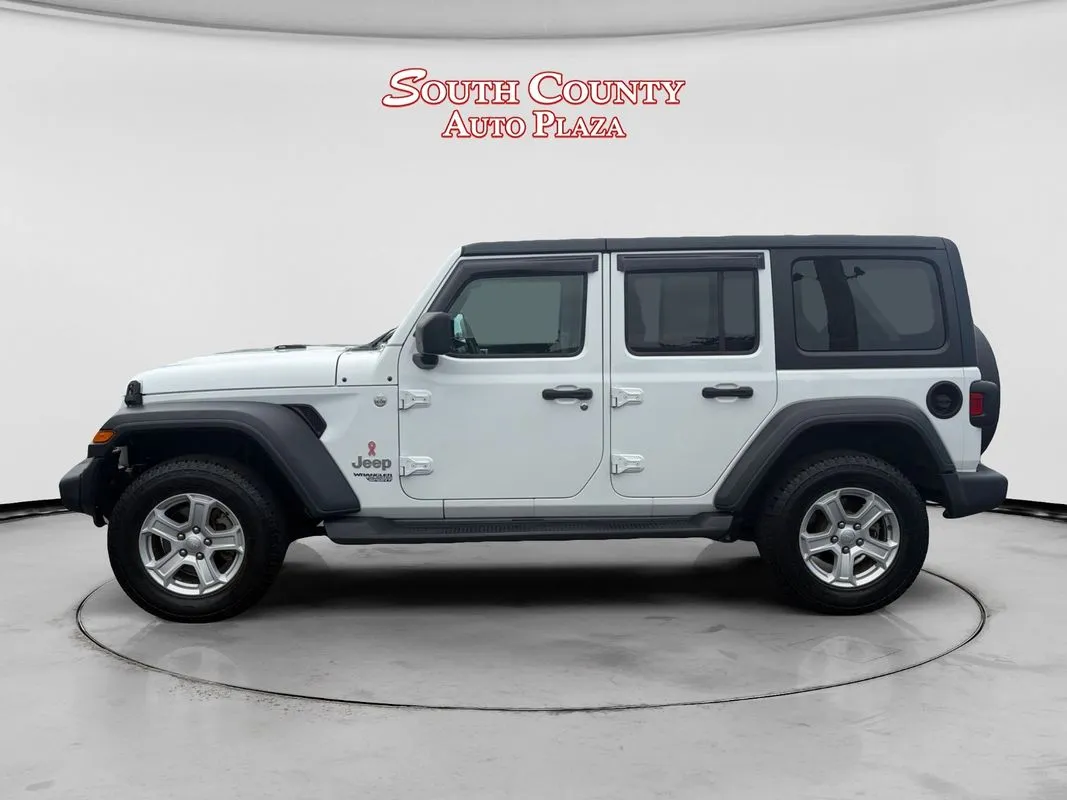 Jeep Wrangler photo 2