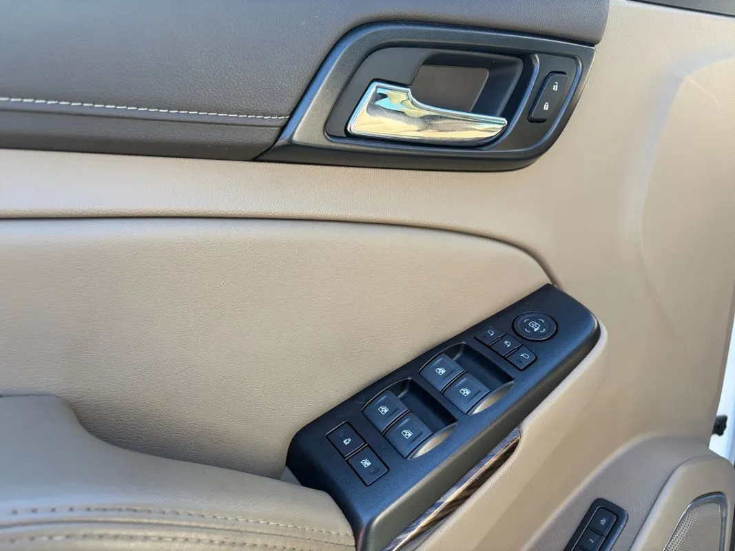 GMC Yukon XL photo 16