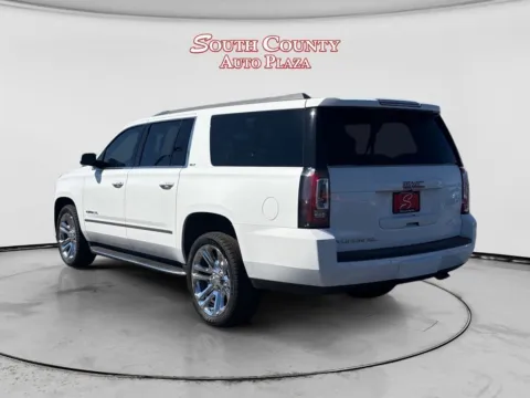 Another view of 2020 GMC Yukon XL 4WD SLT for sale in St. Louis, MO at South County Auto Plaza