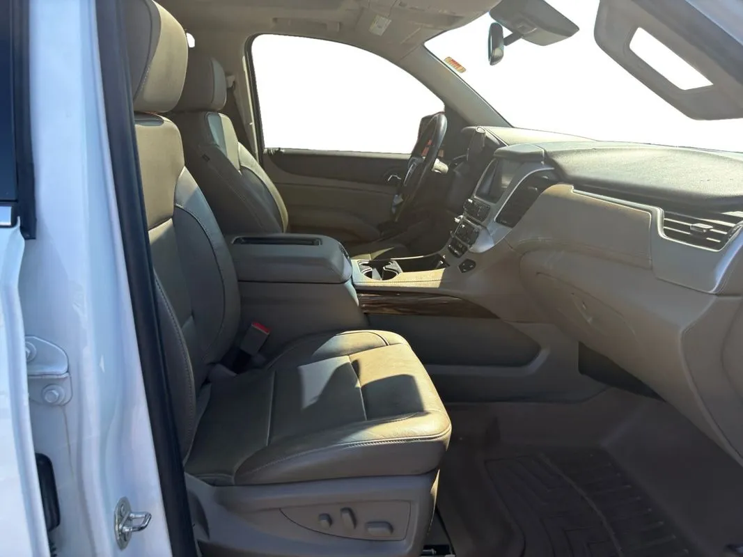 GMC Yukon XL photo 15