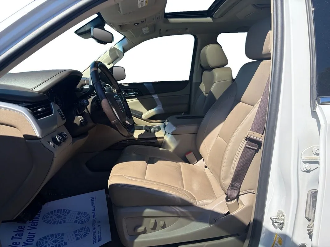 GMC Yukon XL photo 10