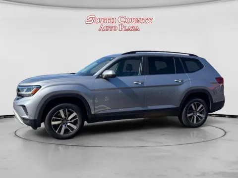 Photos of 2022 Volkswagen Atlas 2.0T SE for sale in St. Louis, MO at South County Auto Plaza