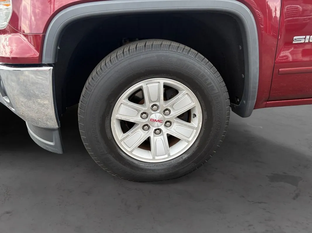 GMC Sierra photo 9
