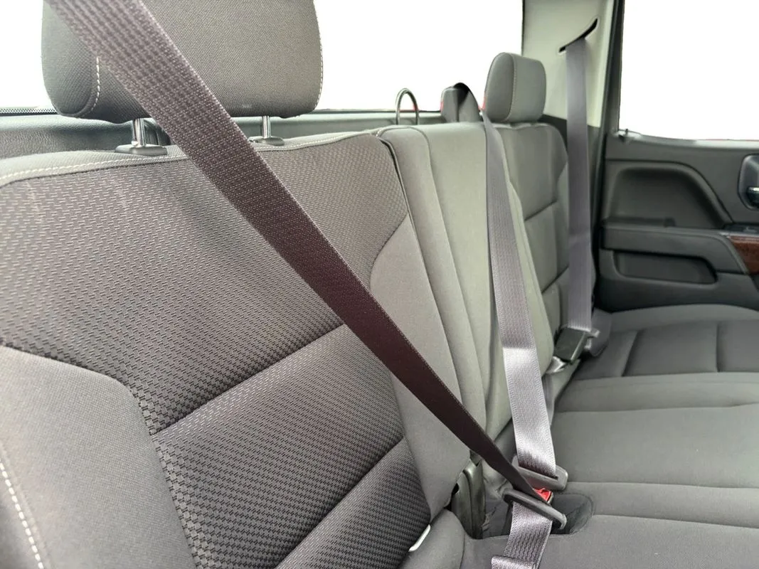 GMC Sierra photo 17