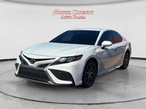 White 2023 Toyota Camry SE Nightshade Edition for sale in St. Louis, MO