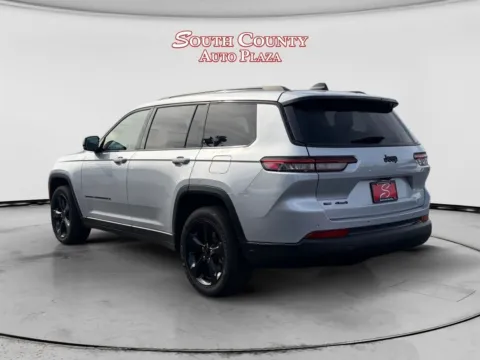 Another view of 2021 Jeep Grand Cherokee L Altitude 4x4 for sale in St. Louis, MO at South County Auto Plaza