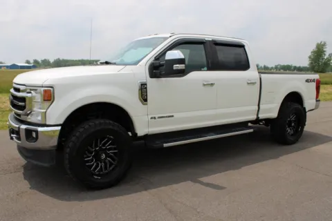 Another view of 2020 Ford F-250SD Lariat for sale in Carroll, OH at Fairfield Trucks