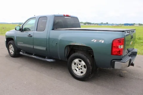More photos of 2013 Chevrolet Silverado 1500 LT at Fairfield Trucks, OH
