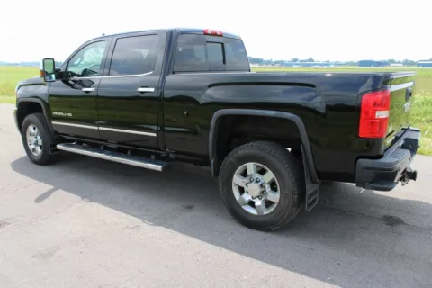 More photos of 2016 GMC Sierra 3500HD Denali at Fairfield Trucks, OH