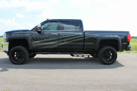 More photos of 2019 Chevrolet Silverado 3500HD LTZ at Fairfield Trucks, OH