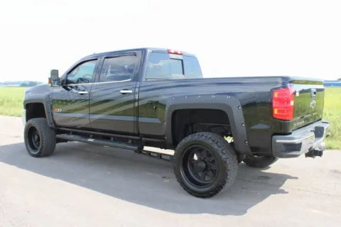 More photos of 2019 Chevrolet Silverado 3500HD LTZ at Fairfield Trucks, OH