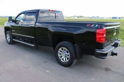 More photos of 2019 Chevrolet Silverado 3500HD LTZ at Fairfield Trucks, OH