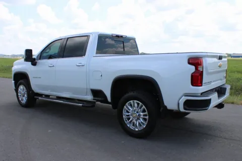 More photos of 2023 Chevrolet Silverado 2500HD High Country at Fairfield Trucks, OH