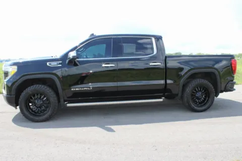 More photos of 2021 GMC Sierra 1500 Denali at Fairfield Trucks, OH