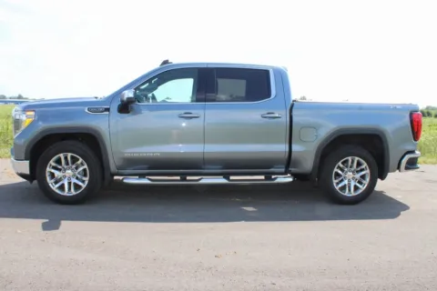 More photos of 2020 GMC Sierra 1500 SLE at Fairfield Trucks, OH